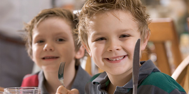 how to teach kids table manners